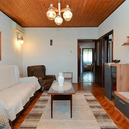 Apartman Green 390 *