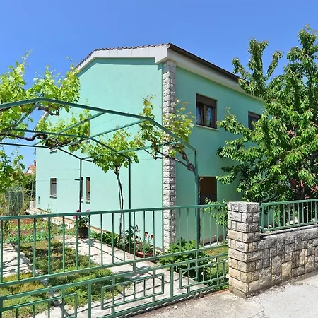 Green 390 Apartman